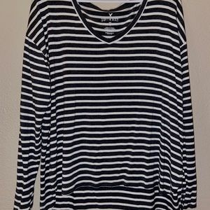 Soft & Sexy long sleeve T!